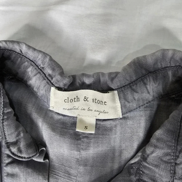 Cloth & Stone Anthro Size S Shirt Gray Chambray Tencell Split Back Roll Tab - Picture 6 of 7